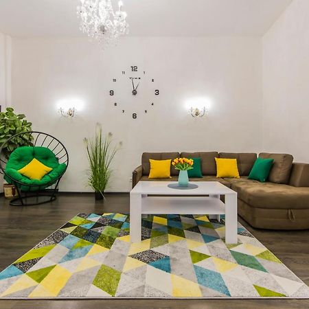 2К Квартира Поруч Із Майданом Незалежності Kyjev Exteriér fotografie